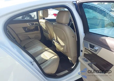 2012 Jaguar Xf Portfolio z USA, uszkodzony, nr VIN SAJWA0HB3CLS25207